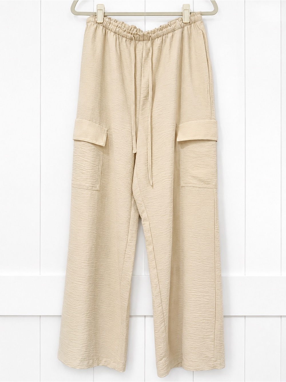 ✨ Evaless Beige Wide Leg Cargo Pants Drawstring Lounge Coastal Size M ✨